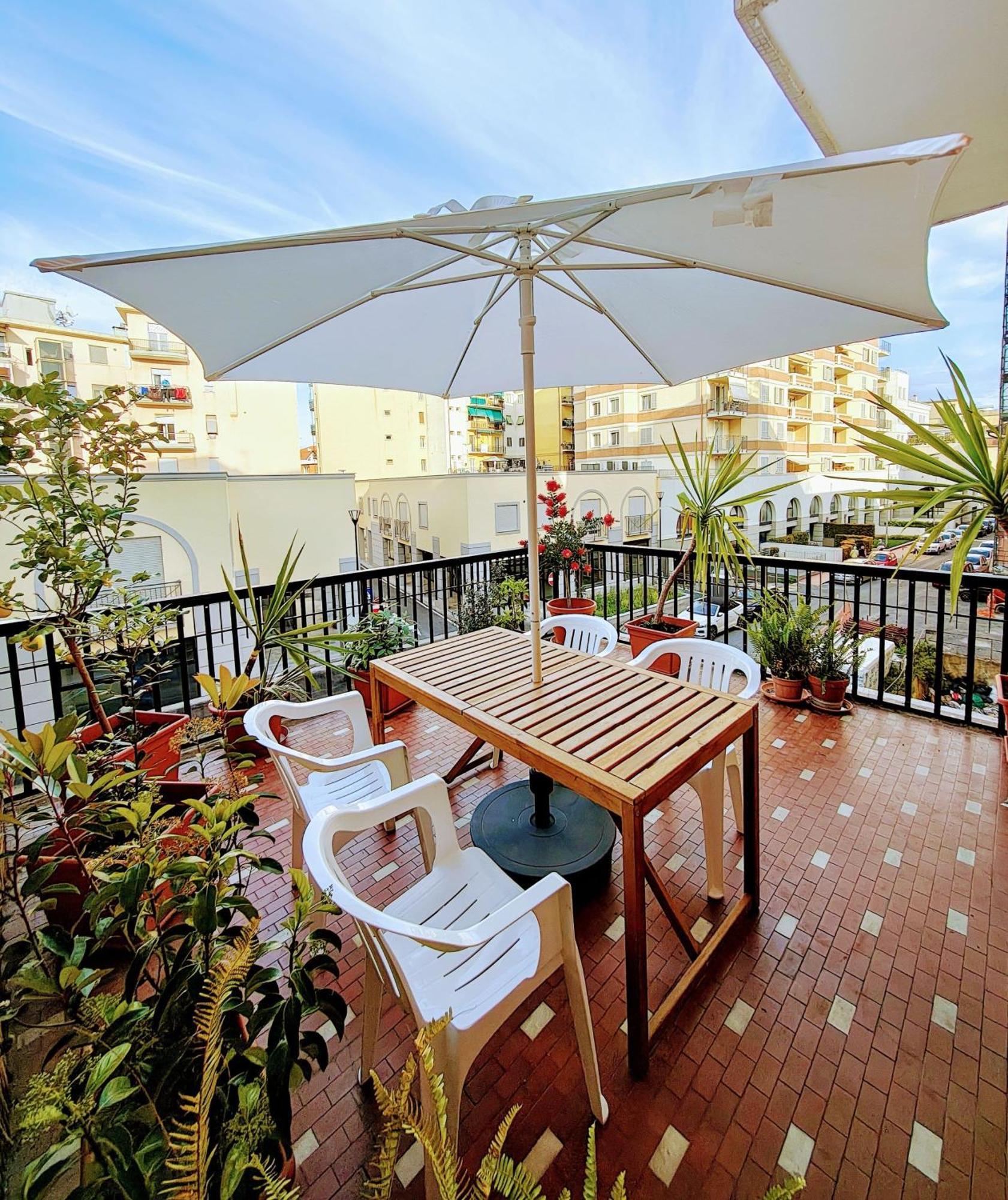Foce24 - City Garden - Imperia Exterior foto